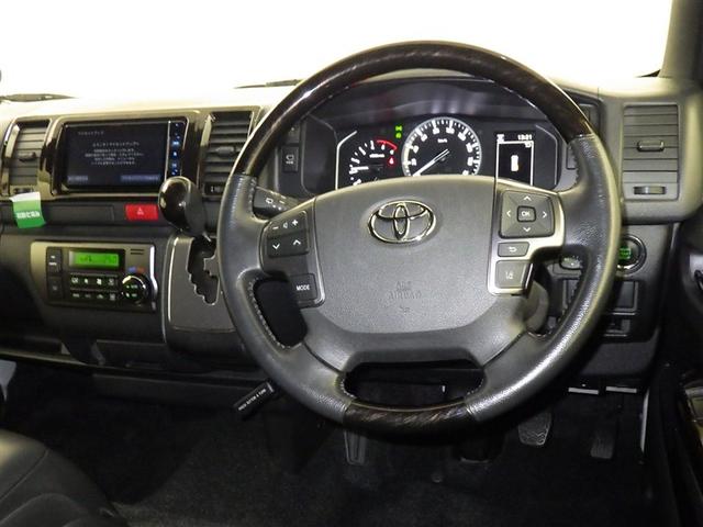 ハイエースバン スーパーＧＬ　ダークプライムＩＩ　４ＷＤ　フルセグ　メモリーナビ　ＤＶＤ再生　バックカメラ　衝突被害軽減システム　ＥＴＣ　ドラレコ　ＬＥＤヘッドランプ　ディーゼル（9枚目）