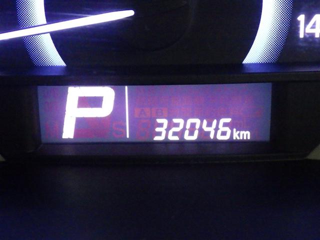 �ʐ^�B�e���̑��s�����ł��B�X�܊Ԃ̈ړ��Ȃǂő��s�������L�тĂ���ꍇ������܂��B