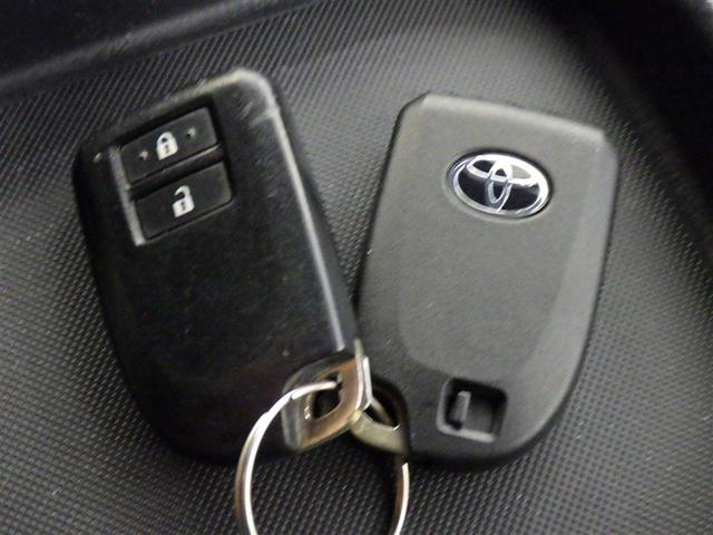 �X�}�[�g�L�[���|�P�b�g��o�b�O�Ɍg�т��Ă���΁A�L�[�����o�����ƂȂ��h�A�n���h������������A�h�A�n���h���̃Z���T�[�ɐG��邾���Ŏ{���ł��܂��B