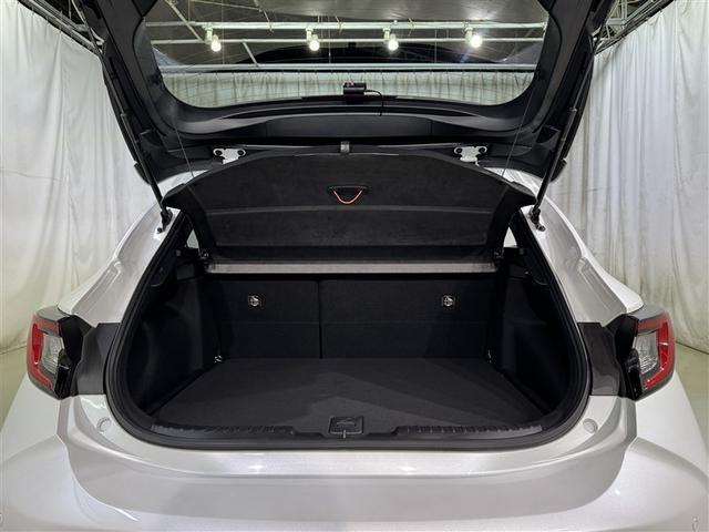 カローラスポーツ ハイブリッドＧ　フルセグ　メモリーナビ　ミュージックプレイヤー接続可　バックカメラ　衝突被害軽減システム　ＥＴＣ　ドラレコ　ＬＥＤヘッドランプ（27枚目）