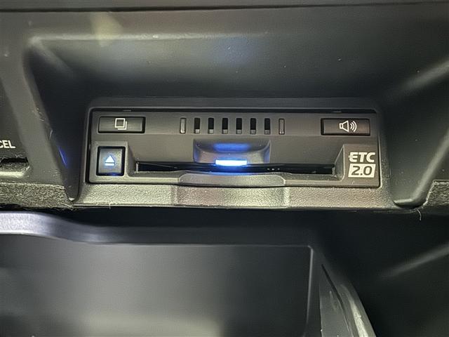 クラウンハイブリッド ＲＳ　リミテッド　革シート　フルセグ　メモリーナビ　ＤＶＤ再生　ミュージックプレイヤー接続可　バックカメラ　衝突被害軽減システム　ＥＴＣ　ドラレコ　ＬＥＤヘッドランプ（14枚目）