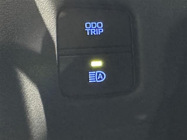 クラウンハイブリッド ＲＳ　リミテッド　革シート　フルセグ　メモリーナビ　ＤＶＤ再生　ミュージックプレイヤー接続可　バックカメラ　衝突被害軽減システム　ＥＴＣ　ドラレコ　ＬＥＤヘッドランプ（22枚目）