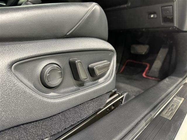 クラウンハイブリッド ＲＳ　リミテッド　革シート　フルセグ　メモリーナビ　ＤＶＤ再生　ミュージックプレイヤー接続可　バックカメラ　衝突被害軽減システム　ＥＴＣ　ドラレコ　ＬＥＤヘッドランプ（29枚目）