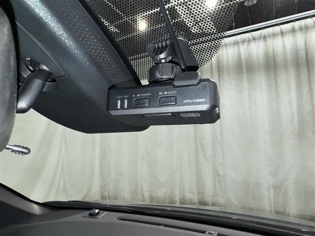 �h���C�u���R�[�_�[�t���ŁA������̎����������������ɂȂ�܂��B