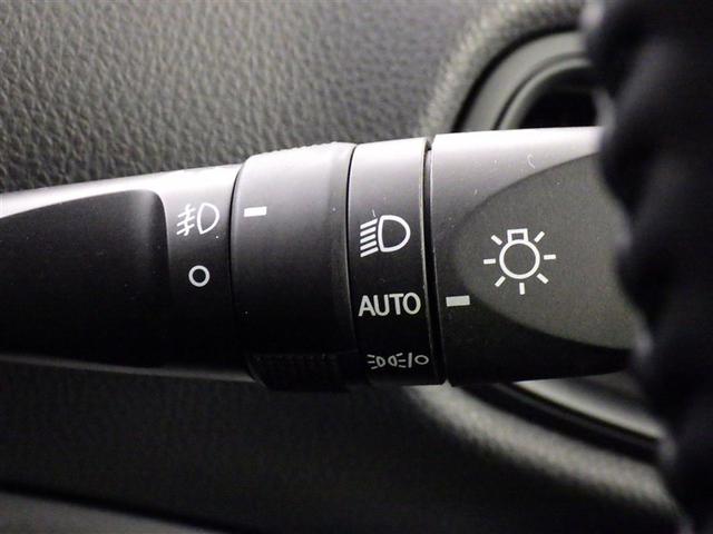 プリウス ＳセーフティプラスＩＩ　フルセグ　メモリーナビ　ＤＶＤ再生　ミュージックプレイヤー接続可　バックカメラ　衝突被害軽減システム　ＥＴＣ　ＬＥＤヘッドランプ（20枚目）