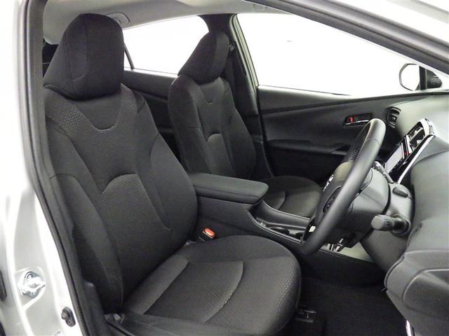 プリウス ＳセーフティプラスＩＩ　フルセグ　メモリーナビ　ＤＶＤ再生　ミュージックプレイヤー接続可　バックカメラ　衝突被害軽減システム　ＥＴＣ　ＬＥＤヘッドランプ（29枚目）