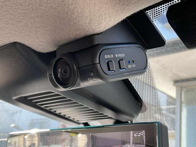 キックス １．２　Ｘ　９０周年記念車　（ｅ－ＰＯＷＥＲ）　プロパイロット　９型ナビ　全方位カメラ　アラウンドモニター　衝突被害軽減ブレ－キ　ＬＥＤ　メモリ－ナビ　車線逸脱警報　ドラレコ　バックモニター　寒冷地　ＥＴＣ　禁煙車　展示・試乗車ＵＰ（11枚目）