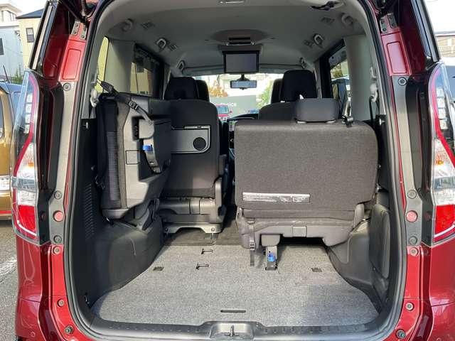 セレナ 1.2 e-POWER ハイウェイスター V 純正10型ナビ 後席モニター プロパイロッ 360°カメラ エマジェンシーブレーキ 1オナ スマキー バックカメラ LED レーンアシスト 点検記録簿付 ETC ドラレコ サイドカーテンエアバック フルオートエアコン アルミホイール エアバック(7枚目)