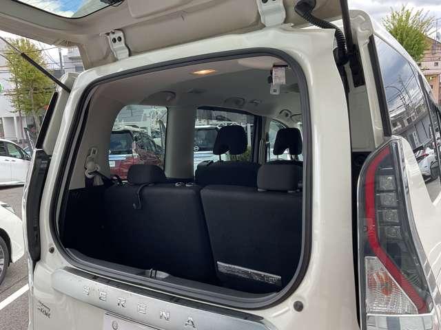 セレナ １．２　ｅ－ＰＯＷＥＲ　ハイウェイスター　Ｖ　純正１０型ナビ　プロパイロット　３６０°カメラ　エマジェンシーブレーキ　１オナ　スマキー　バックカメラ　ＬＥＤ　レーンアシスト　点検記録簿付　ＥＴＣ　ドラレコ　イモビ　サイドカーテンエアバック　フルオートエアコン　アルミホイール（8枚目）