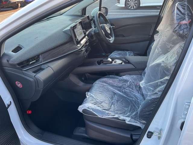 オーラ 1.2 G FOUR 4WD 雹害車 プロパイロット 全方位カメラ ワンオーナー車 エマブレ 全周囲 LDW アダプティブクルーズ オートエアコン スマートキー バックカメラ LEDライト アルミホイール 4WD ETC車載器 ナビTV メモリーナビ 寒冷地仕様(6枚目)