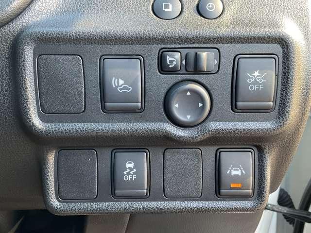 ノート １．２　ｅ－ＰＯＷＥＲ　メダリスト　純正ナビ　全方位カメラ　スマートミラー　被害軽減ブレーキ　ＴＶナビ　禁煙　ドライブレコーダ　バックモニター　クルコン　インテリキー　ＬＥＤランプ　車線逸脱警報システム　ワンオーナー　キーフリー　アルミホイール　ＥＴＣ　オートエアコン　記録簿（16枚目）