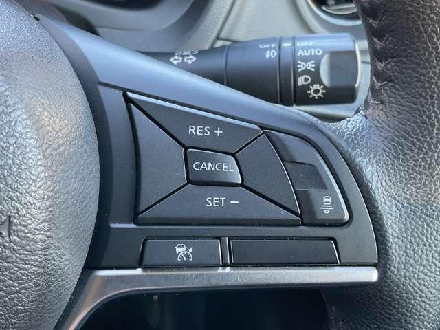 ノート １．２　ｅ－ＰＯＷＥＲ　メダリスト　純正ナビ　全方位カメラ　スマートミラー　被害軽減ブレーキ　ＴＶナビ　禁煙　ドライブレコーダ　バックモニター　クルコン　インテリキー　ＬＥＤランプ　車線逸脱警報システム　ワンオーナー　キーフリー　アルミホイール　ＥＴＣ　オートエアコン　記録簿（17枚目）