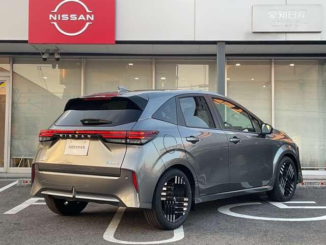 オーラ 1.2 G レザーエディション ※雹害未使用車 全方位カメラ ワンオーナ 追突防止 本革 車線逸脱警報装置 LED バックモニター AW キーレスエントリー オートエアコン ABS パワーウィンドウ サイドカメラ パワステ Wエアバック カーテンエアバック(2枚目)