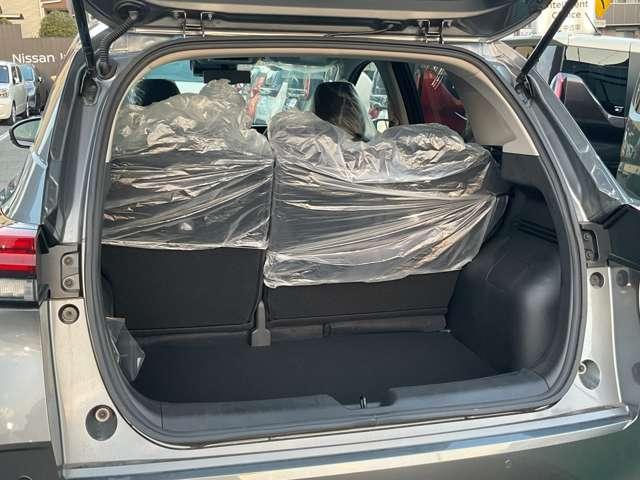 オーラ １．２　Ｇ　レザーエディション　※雹害未使用車　※こちらのお車は雹害車両となります。フード、ルーフに凹みがございますが走行上問題はございません。当該車両につきましては現車確認と１日前の事前予約をお願いしております。（25枚目）