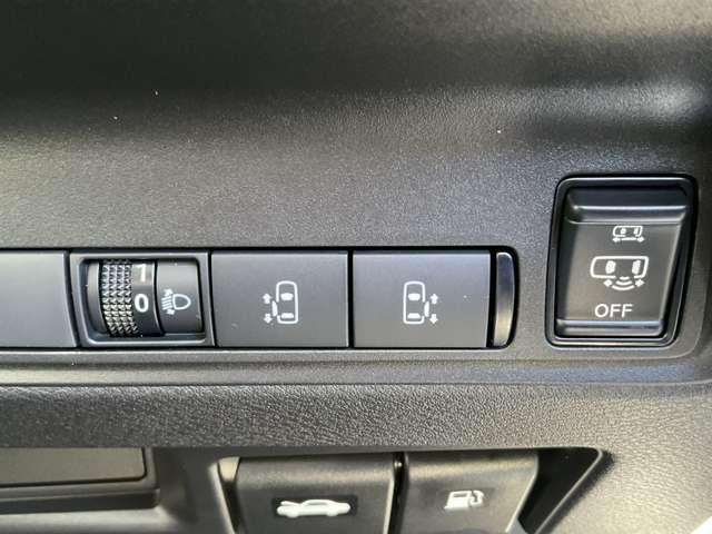 セレナ ２．０　ハイウェイスターＶ　※雹害未使用車　プロパイロット　ナビレス　Ｗ電動スライド　クルコン　レーンアシスト　ＬＥＤランプ　ワンオーナー車　カーテンエアバッグ　アルミホイール　キーフリー　エアコン　バックカメラ　ＡＢＳ　パワーウィンドウ　パワーステアリング（16枚目）