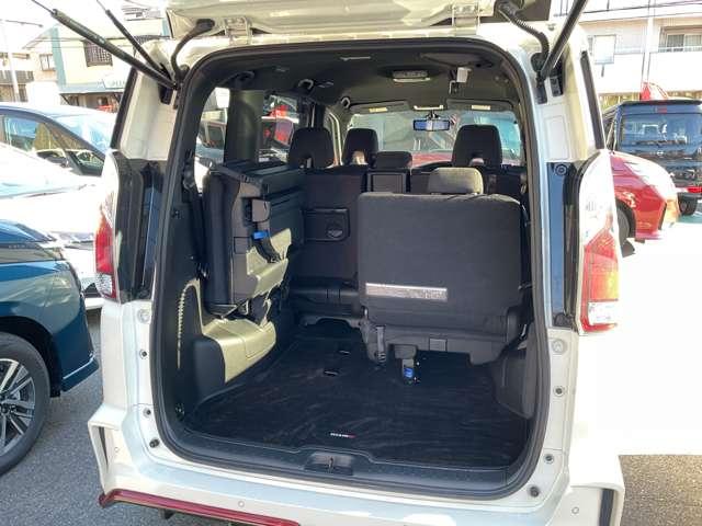 セレナ 2.0 NISMO 9型ナビ プロパイロット 全方位カメラ 全方位モニター ワンオーナー インテリキー 記録簿 追従クルーズ 両側ASD サイドエアバッグ パワーウィンドウ Bカメラ ABS ドラレコ Aストップ アルミ オートエアコン キーフリー ETC(8枚目)