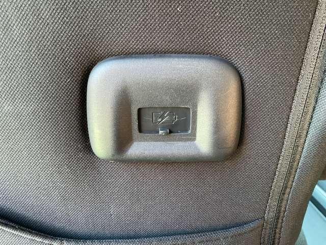 セレナ １．２　ｅ－ＰＯＷＥＲ　ハイウェイスター　Ｖ　☆９インチ純正ナビ・フルセグ・ＣＤＤＶＤ・ブルーレイ・音楽録音・Ｂｌｕｅｔｏｏｔｈ☆プロパイロット☆両側電動スライドドア☆前後ドラレコ☆ＥＴＣ（28枚目）