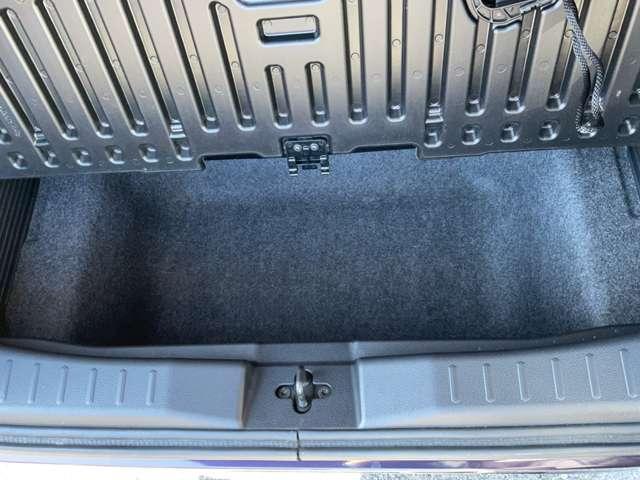 デイズ ６６０　ハイウェイスターＧターボ　プロパイロット　エディション　９インチ純正ナビ　全方位カメラ　ドラレコ　アルミ　エアバック　ＥＴＣ車載器　ＬＥＤヘッドライト　レーダークルーズ　インテリジェントキー　レーンアシスト　キーレス　ドライブレコーダー　サイドカメラ　エアコン　メモリ－ナビ　バックカメラ　ＡＢＳ（9枚目）