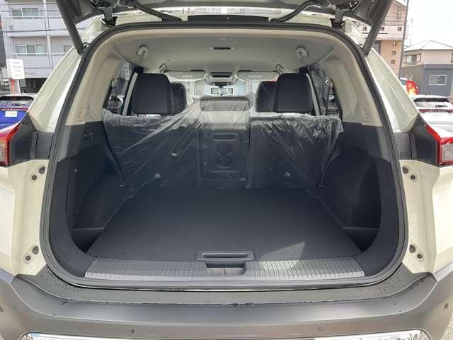 エクストレイル １．５　Ｇ　ｅ－４ＯＲＣＥ　４ＷＤ　※雹害未使用車　１２．３型日産コネクトナビ　ＬＥＤヘット　地デジＴＶ　オートマチックハイビーム　シートヒーター　ＡＷ　レーンキープ　ＡＡＣ　サイドカメラ　ＥＴＣ　エアＢ　４ＷＤ　キーフリー　ナビＴＶ（33枚目）