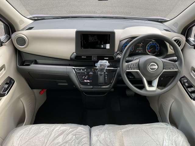 デイズ ６６０　Ｘ　※雹害未使用車　全方位カメラ　ＬＥＤ　アイドリングストップ付き　エマ－ジェンシ－ブレ－キ　オートハイビーム　インテリキ－　運転席エアバッグ　バックモニタ　サイドエアバック　車線逸脱警報　ＬＥＤライト（5枚目）