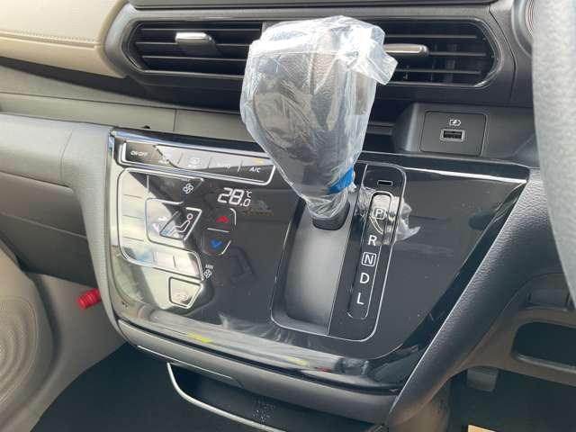 デイズ ６６０　Ｘ　※雹害未使用車　全方位カメラ　ＬＥＤ　アイドリングストップ付き　エマ－ジェンシ－ブレ－キ　オートハイビーム　インテリキ－　運転席エアバッグ　バックモニタ　サイドエアバック　車線逸脱警報　ＬＥＤライト（12枚目）