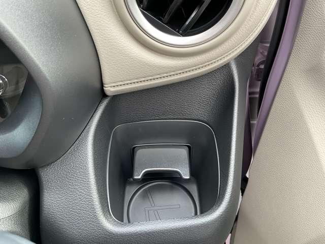 デイズ ６６０　Ｘ　※雹害未使用車　全方位カメラ　ＬＥＤ　アイドリングストップ付き　エマ－ジェンシ－ブレ－キ　オートハイビーム　インテリキ－　運転席エアバッグ　バックモニタ　サイドエアバック　車線逸脱警報　ＬＥＤライト（15枚目）