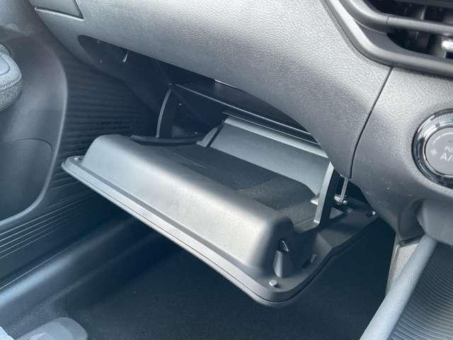 オーラ 1.2 G ※雹害未使用車 全方位カメラ LED ハイビームアシスト アルミ LDW LEDライト バックモニター エアバッグ サイドエアバッグ パワーステアリング キーレスエントリー フルオートエアコン ABS(26枚目)