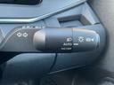 オートライトがついています。夕暮れ時や急なトンネルなどでも点灯忘れが無く、良好な視界を確保できて安心です♪