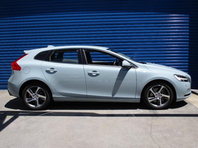 V40 T3 モメンタム 純正ナビ パドルシフト バックカメラ ドラレコ前後 メモリー付D席パワーシート スマートキー(2本)(10枚目)