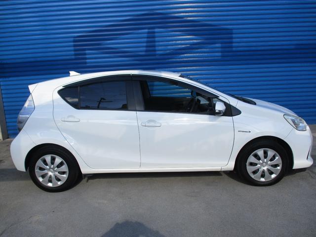 アクア Ｓ　カロッツェリアナビ・ＴＶ　Ｂｌｕｅｔｏｏｔｈ　ＥＴＣ　アイドリングストップ　オートエアコン　フォグランプ　保証書・取説有（9枚目）