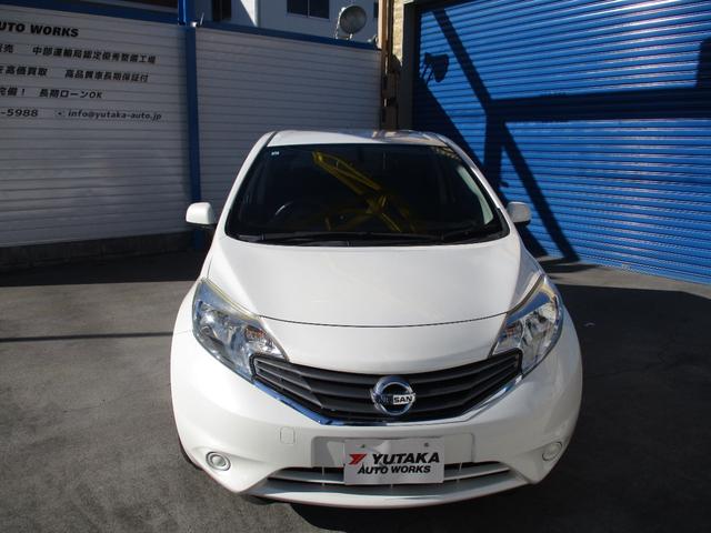 ノート Ｘ　ＤＩＧ－Ｓ　プッシュスタート　スマートキー　純正ナビ・ＴＶアイドリングストップ（3枚目）