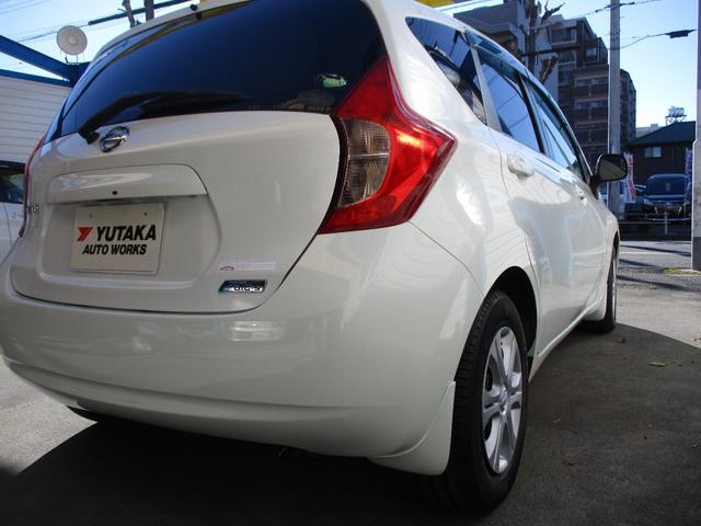 ノート Ｘ　ＤＩＧ－Ｓ　プッシュスタート　スマートキー　純正ナビ・ＴＶアイドリングストップ（10枚目）