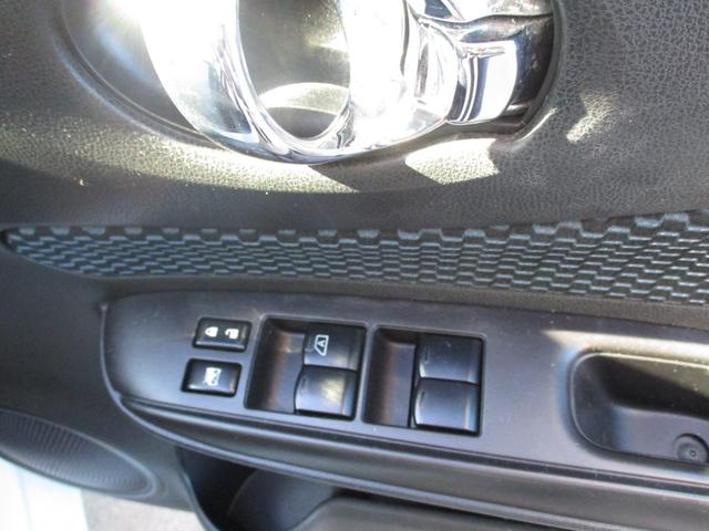 ノート Ｘ　ＤＩＧ－Ｓ　プッシュスタート　スマートキー　純正ナビ・ＴＶアイドリングストップ（14枚目）