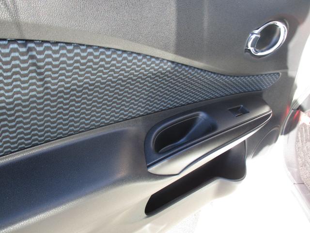 ノート Ｘ　ＤＩＧ－Ｓ　プッシュスタート　スマートキー　純正ナビ・ＴＶアイドリングストップ（39枚目）