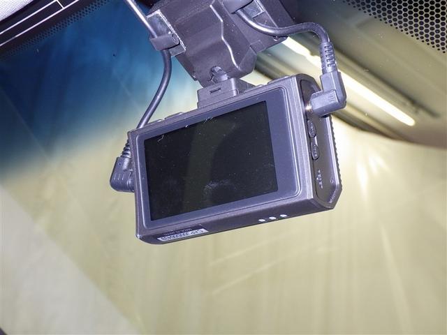 カムリ Ｇレザーパッケージ　衝突被害軽減システム　メモリーナビ　フルセグ　バックカメラ　ＥＴＣ　ドラレコ　ＣＤ　ミュージックプレイヤー接続可　ＤＶＤ再生　サンルーフ　革シート　電動シート　オートクルーズコントロール　スマートキー（23枚目）