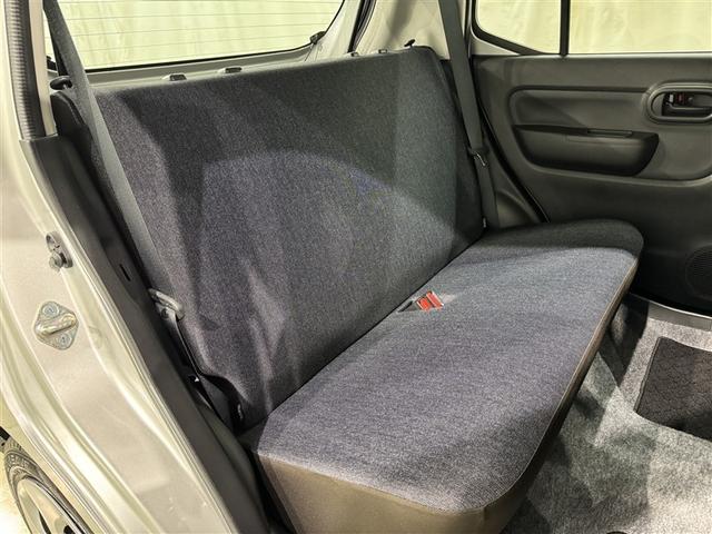 もちろん後席もきれいにリフレッシュ済み☆徹底洗浄、消臭・除菌も実施済みです。是非ご覧になってください♪