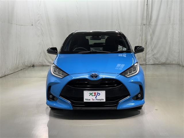 ヤリス ハイブリッドZ 衝突被害軽減システム バックカメラ ETC ドラレコ ミュージックプレイヤー接続可 オートクルーズコントロール LEDヘッドランプ スマートキー キーレス ハイブリッド(3枚目)