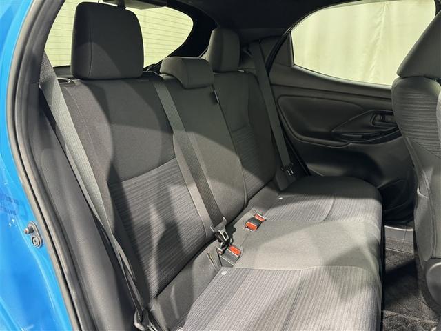 ヤリス ハイブリッドZ 衝突被害軽減システム バックカメラ ETC ドラレコ ミュージックプレイヤー接続可 オートクルーズコントロール LEDヘッドランプ スマートキー キーレス ハイブリッド(28枚目)