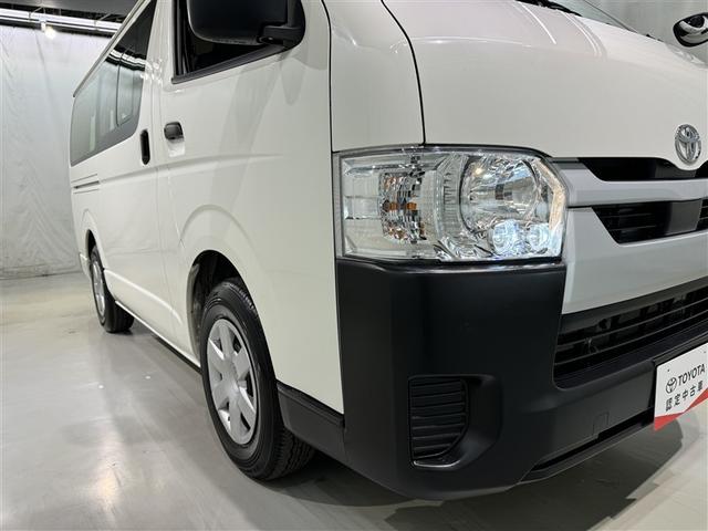 ハイエースバン ロングＤＸ　衝突被害軽減システム　メモリーナビ　フルセグ　バックカメラ　ＥＴＣ　ドラレコ　ＣＤ　ミュージックプレイヤー接続可　ＤＶＤ再生　ＬＥＤヘッドランプ　乗車定員６人　キーレス　ワンオーナー（6枚目）