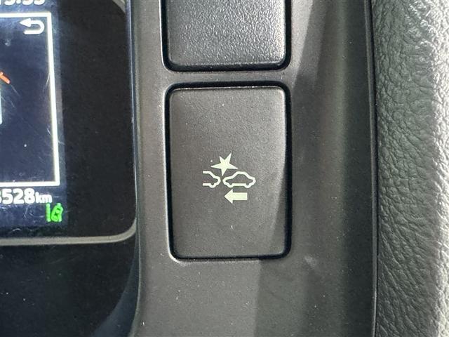 ハイエースバン ロングＤＸ　衝突被害軽減システム　メモリーナビ　フルセグ　バックカメラ　ＥＴＣ　ドラレコ　ＣＤ　ミュージックプレイヤー接続可　ＤＶＤ再生　ＬＥＤヘッドランプ　乗車定員６人　キーレス　ワンオーナー（16枚目）