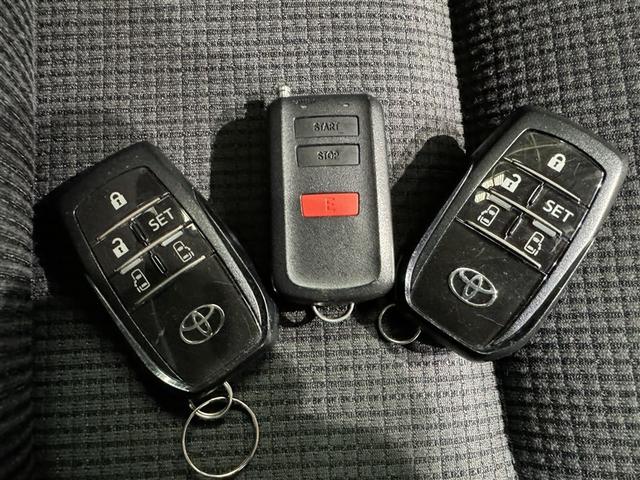 シエンタ ハイブリッド　Ｇ　セーフティーエディションＩＩ　衝突被害軽減システム　メモリーナビ　フルセグ　バックカメラ　ＥＴＣ　ドラレコ　ＣＤ　ミュージックプレイヤー接続可　ＤＶＤ再生　後席モニター　オートクルーズコントロール　ＬＥＤヘッドランプ　乗車定員７人（28枚目）