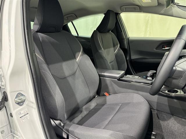 プリウス Ｇ　衝突被害軽減システム　フルセグ　バックカメラ　ＥＴＣ　ドラレコ　ミュージックプレイヤー接続可　オートクルーズコントロール　ＬＥＤヘッドランプ　スマートキー　キーレス　ハイブリッド（27枚目）