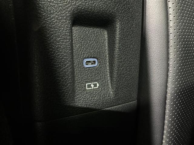 アルファード Ｚ　衝突被害軽減システム　フルセグ　バックカメラ　ＥＴＣ　ドラレコ　ミュージックプレイヤー接続可　サンルーフ　革シート　電動シート　オートクルーズコントロール　ＬＥＤヘッドランプ　両側電動スライド（32枚目）