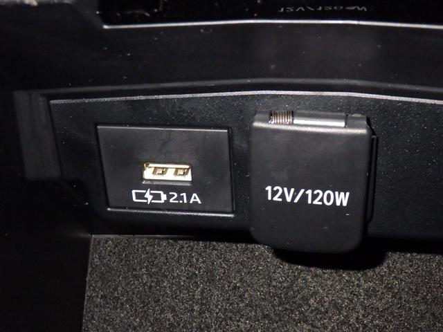 カローラツーリング ハイブリッド S 衝突被害軽減システム メモリーナビ バックカメラ ETC ドラレコ ミュージックプレイヤー接続可 オートクルーズコントロール LEDヘッドランプ スマートキー キーレス ハイブリッド(15枚目)