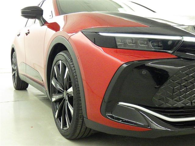 ���邢���C�g���铹�𖾂邭�Ƃ炵�Ă���܂��B�@�^�]�����ŁA���H�󋵂������ɑ����F���ł��邩�d�v�ȃ|�C���g�ł��B�@���F�����Â��������邭�Ƃ炵�Ă���܂���B