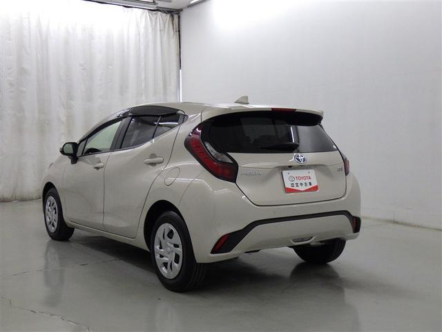 アクア Ｘ　衝突被害軽減システム　メモリーナビ　バックカメラ　ＥＴＣ　ドラレコ　ミュージックプレイヤー接続可　オートクルーズコントロール　ＬＥＤヘッドランプ　スマートキー　キーレス　ハイブリッド　ワンオーナー（5枚目）