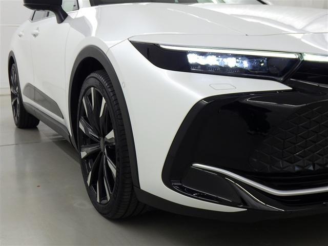 クラウンクロスオーバー ＲＳアドバンスド　衝突被害軽減システム　メモリーナビ　フルセグ　バックカメラ　ＥＴＣ　ドラレコ　ミュージックプレイヤー接続可　サンルーフ　革シート　電動シート　オートクルーズコントロール　ＬＥＤヘッドランプ　キーレス（7枚目）