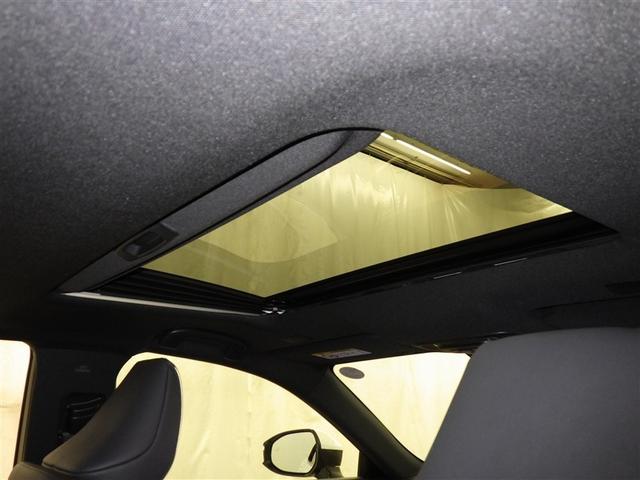 クラウンクロスオーバー ＲＳアドバンスド　衝突被害軽減システム　メモリーナビ　フルセグ　バックカメラ　ＥＴＣ　ドラレコ　ミュージックプレイヤー接続可　サンルーフ　革シート　電動シート　オートクルーズコントロール　ＬＥＤヘッドランプ　キーレス（9枚目）