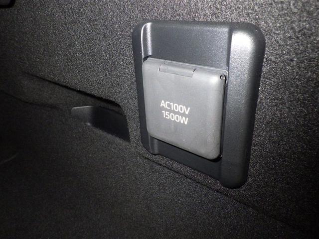 クラウンクロスオーバー ＲＳアドバンスド　衝突被害軽減システム　メモリーナビ　フルセグ　バックカメラ　ＥＴＣ　ドラレコ　ミュージックプレイヤー接続可　サンルーフ　革シート　電動シート　オートクルーズコントロール　ＬＥＤヘッドランプ　キーレス（29枚目）