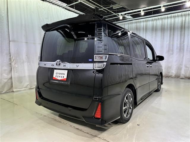 ヴォクシー ＺＳ　煌ＩＩＩ　衝突被害軽減システム　メモリーナビ　ワンセグ　バックカメラ　ＥＴＣ　ドラレコ　ＣＤ　ミュージックプレイヤー接続可　オートクルーズコントロール　ＬＥＤヘッドランプ　両側電動スライド　乗車定員７人（7枚目）